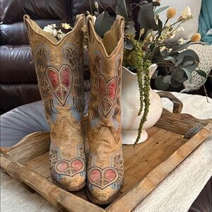 Embroidered Tan Heeled Boots with Heart and Peace Symbols